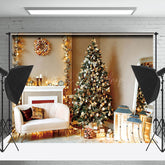 Lofaris Gold Anhänger Baum Kranz Sofa Weihnachten Hintergrund